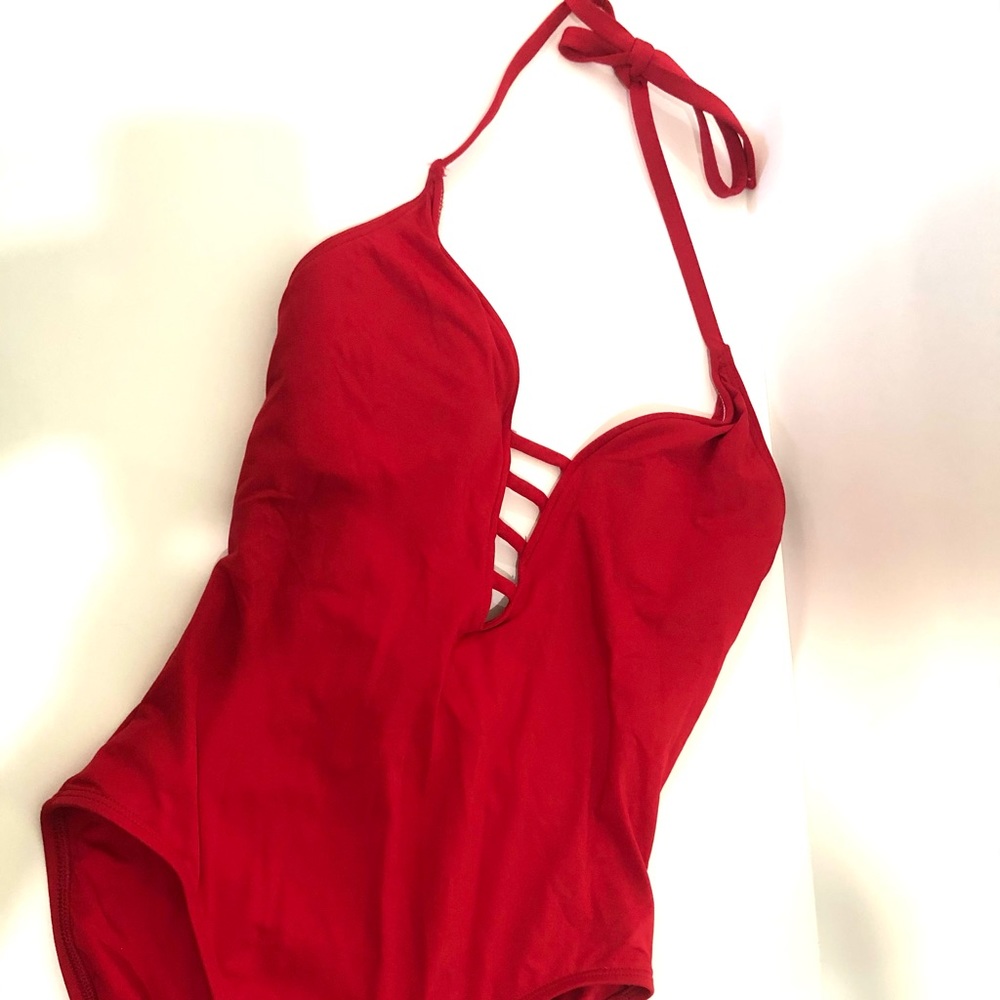 LA BLANCA BIKINI